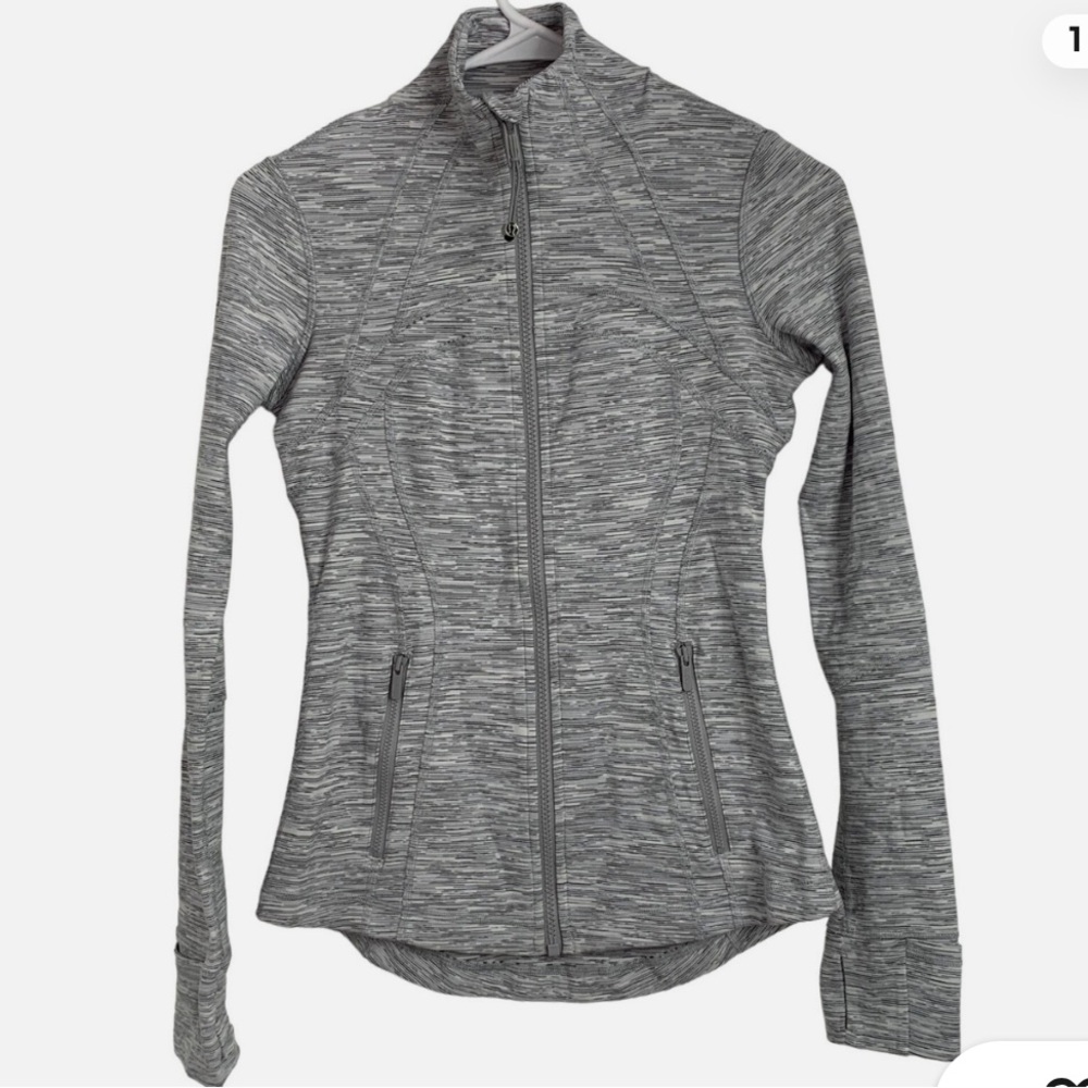 CLOSET CLEANOUT. SELLING & DELETING ACCOUNT BY END OF WEEK. 
Lulu Define Jacket